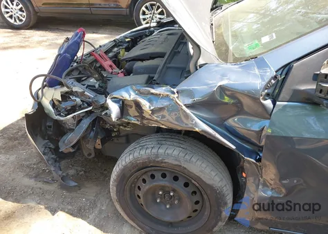 2015 Toyota Corolla Le из США, поврежденный, VIN 2T1BURHE3FC355969